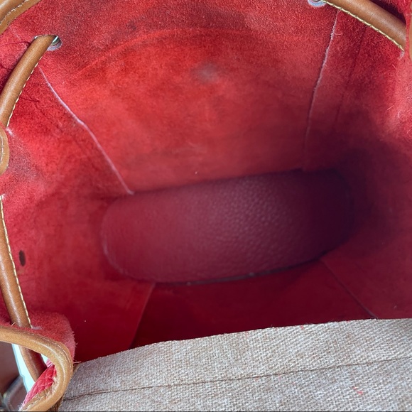 Vintage Dooney & Bourke Dover Drawstring Case Shoulder Crossbody Bag Red - Picture 12 of 16